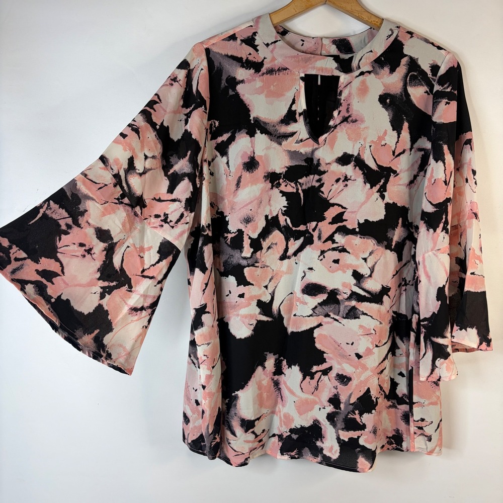 Avenue Blouse Women 18/20 Pink Black Abstract Floral Bell Sleeve Keyhole Tunic
